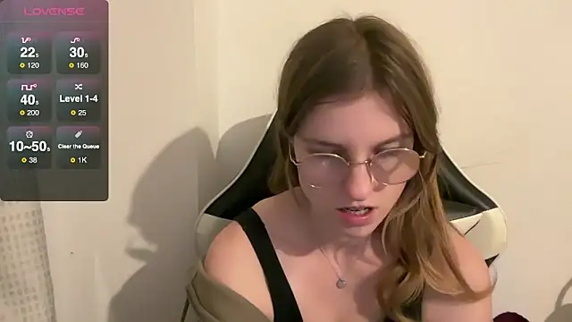 Snapshot of BustyKellyXXX chatting on December 2025 08:49:01 PM BustyKellyXXX online show from December 2025 08:49:01 PM