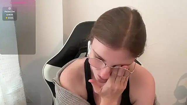 Snapshot of BustyKellyXXX chatting on February 2026 02:46:01 PM BustyKellyXXX online show from February 2026 02:46:01 PM