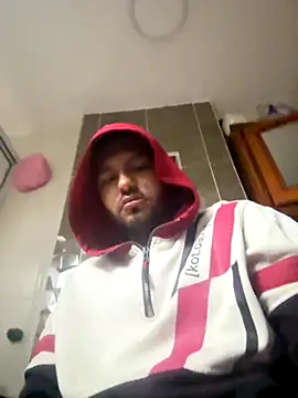 Frank0021 online show from September 2025 09:44:01 AM