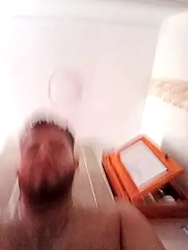 Frank0021 online show from October 2025 12:24:02 PM