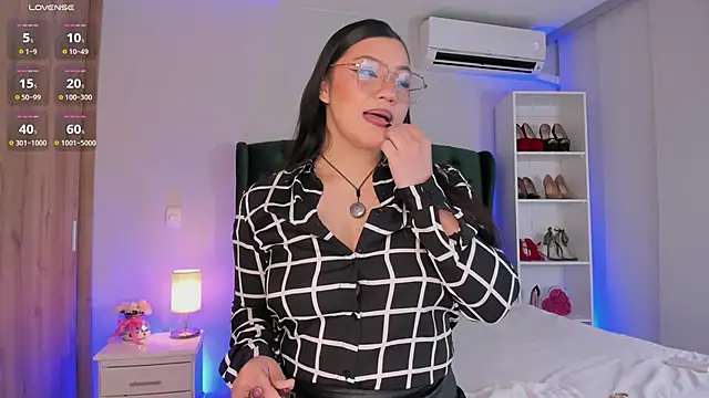 naughty fun room online show from April 2026 11:03:01 PM