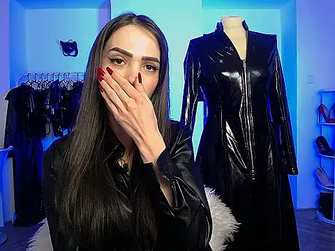 AlienaMoore online show from February 2026 11:50:02 PM