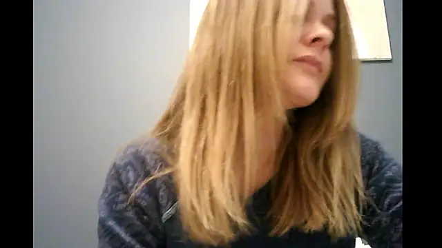 Snapshot of Ginger-bb chatting on December 2025 07:48:01 AM Ginger-bb online show from December 2025 07:48:01 AM