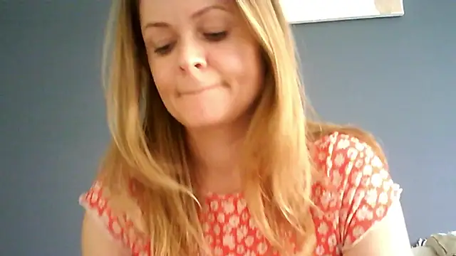 Ginger-bb online show from April 2026 08:39:02 AM