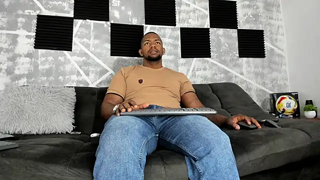 Snapshot of big_blackmen19 chatting on June 2026 12:58:02 PM big blackmen19 online show from June 2026 12:58:02 PM