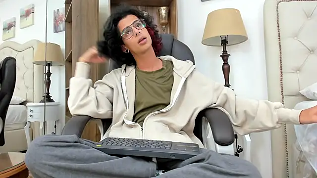 Snapshot of Ibratxandy chatting on February 2026 07:33:02 PM Ibratxandy online show from February 2026 07:33:02 PM