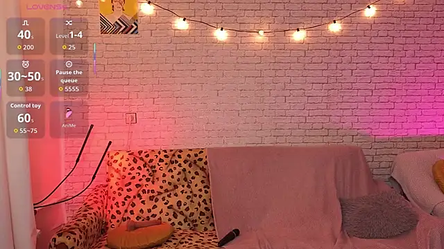 ReginaFoXXXy online show from October 2025 08:27:02 AM