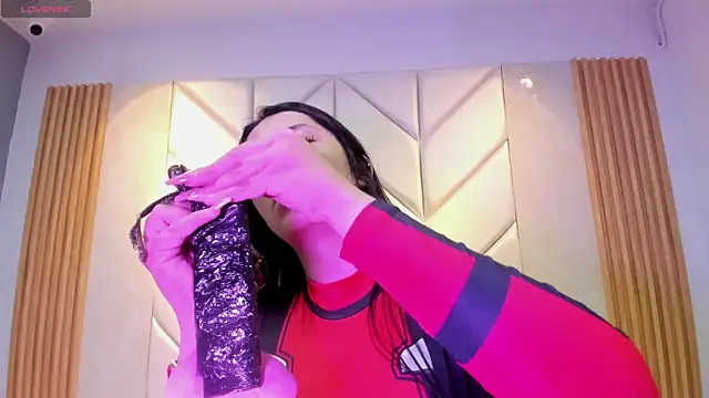 BarbieMonet online show from November 2025 01:13:02 PM