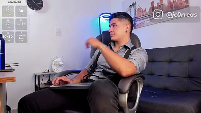  Juanes online show from November 2025 09:30:02 PM