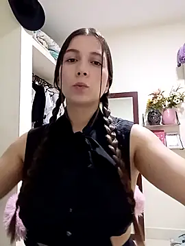 Arianna Moss online show from April 2026 11:42:01 PM