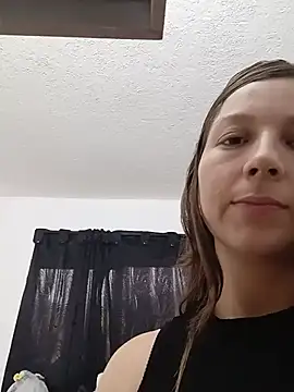Snapshot of Arianna_Moss chatting on June 2026 06:44:01 PM Arianna Moss online show from June 2026 06:44:01 PM