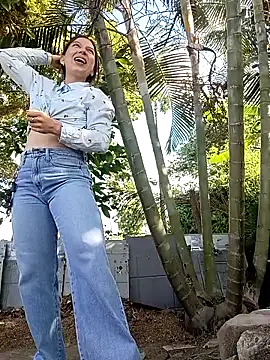 Snapshot of Arianna_Moss chatting on July 2026 09:21:01 PM Arianna Moss online show from July 2026 09:21:01 PM