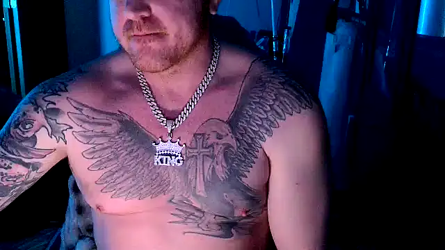 Snapshot of CloudyKingG chatting on February 2026 03:15:01 AM CloudyKingG online show from February 2026 03:15:01 AM