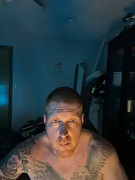 CloudyKingG online show from June 2026 11:23:01 AM