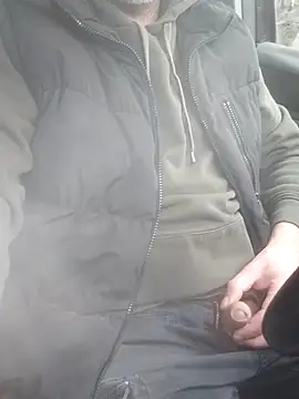 Snapshot of cazzoweb chatting on March 2026 05:05:01 PM cazzoweb online show from March 2026 05:05:01 PM