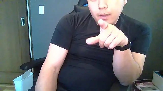 Snapshot of RYO-nonke chatting on May 2026 08:22:01 AM RYO-nonke online show from May 2026 08:22:01 AM