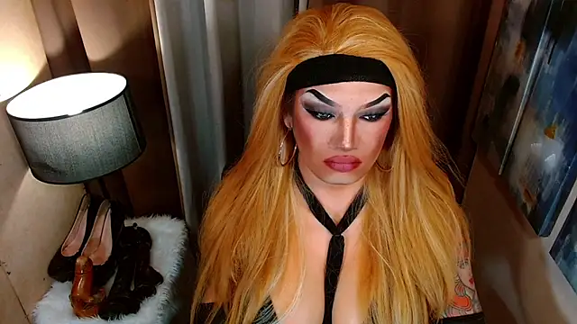 Snapshot of xmadisonmitressxx chatting on February 2026 03:38:02 AM xmadisonmitressxx online show from February 2026 03:38:02 AM