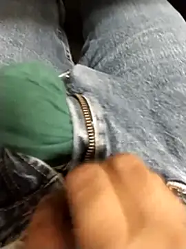 Ajayy01 online show from November 2025 04:13:02 PM