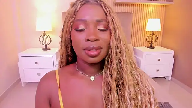 SerenaWinslow online show from April 2026 12:19:02 PM