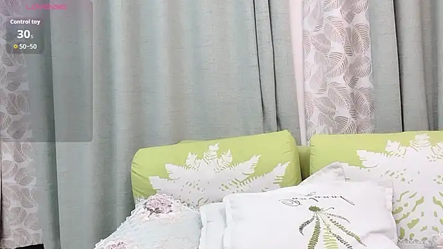 Aiyi909- online show from November 2025 04:51:02 PM