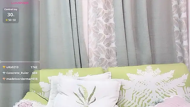 Aiyi909- online show from April 2026 09:39:33 PM