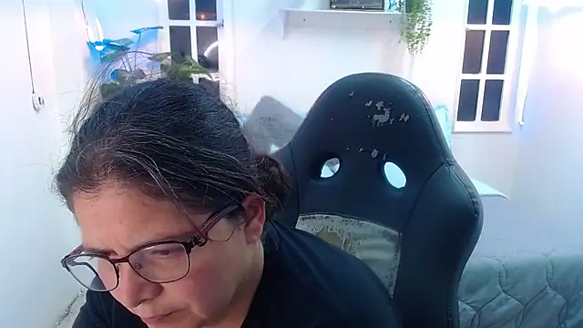 Linda banks  online show from September 2025 09:22:02 AM