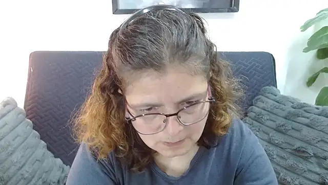 Linda banks  online show from September 2025 01:18:01 AM