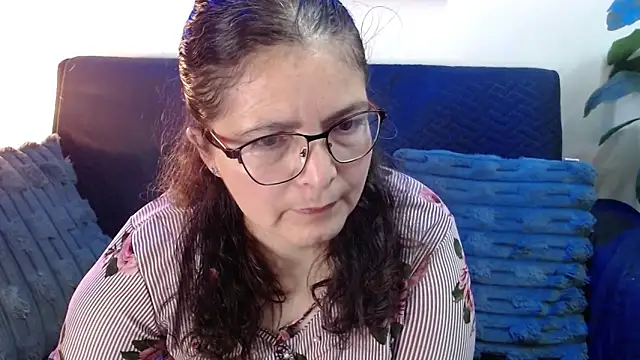 Snapshot of Linda_banks_ chatting on June 2026 01:52:02 AM Linda banks online show from June 2026 01:52:02 AM
