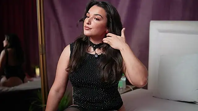Snapshot of EmmaDallas chatting on July 2026 07:53:02 PM EmmaDallas online show from July 2026 07:53:02 PM