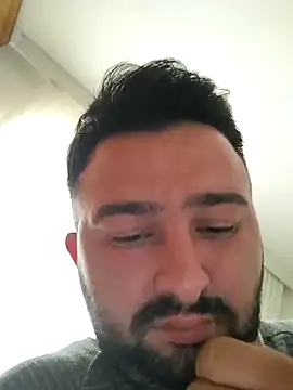 Aliyeni1 online show from November 2025 01:37:02 PM