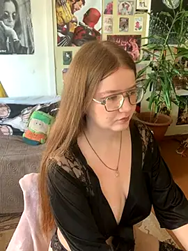 Sienna-Cow online show from September 2025 10:37:01 AM