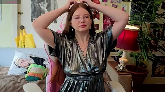 Sienna-Cow online show from October 2025 11:19:01 AM