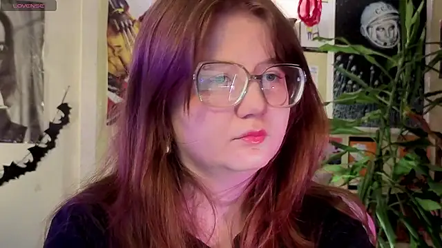 Sienna-Cow online show from December 2025 11:04:01 AM