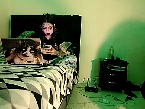 Snapshot of saenzjulieta1 chatting on October 2025 12:57:01 AM saenzjulieta1 online show from October 2025 12:57:01 AM