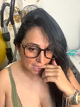 hotadhara01 online show from October 2025 04:15:01 AM