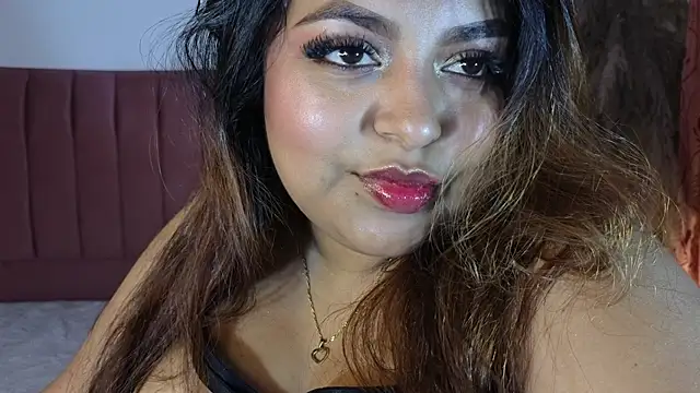 Hela Collins online show from October 2025 04:48:02 AM