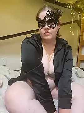 VeiledMuse online show from December 2025 02:39:01 AM