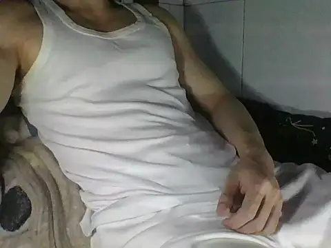 malacobi0 online show from January 2026 04:11:01 PM