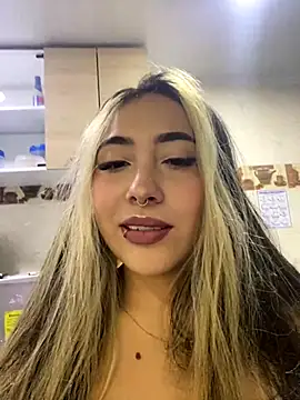  ManuVeelez online show from September 2025 02:55:01 AM