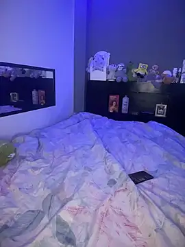 Kailertwink online show from April 2026 09:56:01 PM