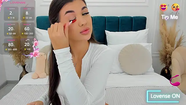 MonCarla online show from October 2025 05:29:02 AM