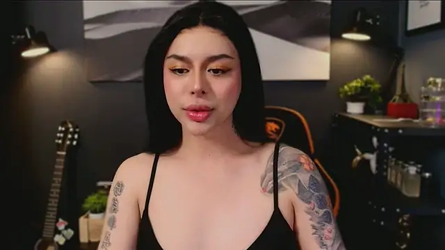 LUNACOCKSLAYER online show from November 2025 02:27:01 PM