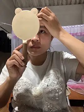 Snapshot of NhuFox chatting on September 2025 02:06:02 PM NhuFox online show from September 2025 02:06:02 PM