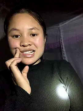 NhuFox online show from November 2025 01:01:01 PM