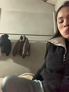 NhuFox online show from February 2026 01:35:02 AM