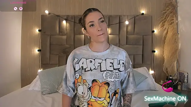 ClaradelMar online show from September 2025 11:43:01 AM