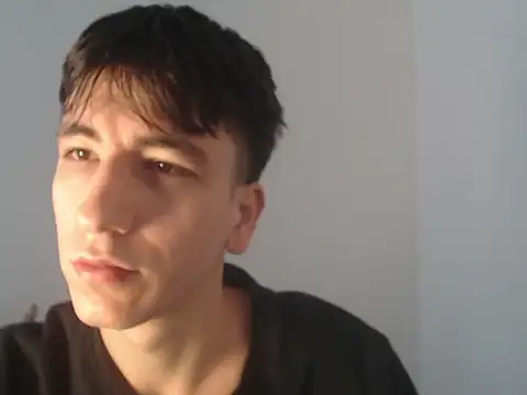 Snapshot of younewmaster chatting on October 2025 02:08:01 PM younewmaster online show from October 2025 02:08:01 PM
