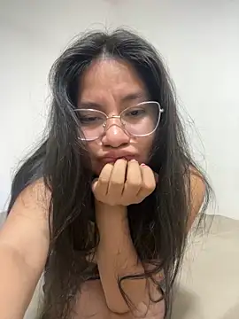 Snapshot of johanageminis chatting on November 2025 12:54:01 AM johanageminis online show from November 2025 12:54:01 AM