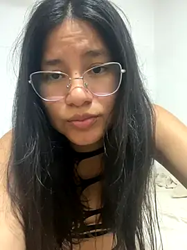 Snapshot of johanageminis chatting on November 2025 02:17:02 AM johanageminis online show from November 2025 02:17:02 AM