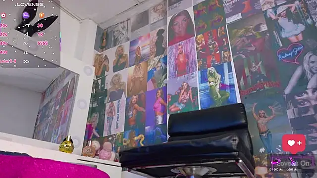 Mistileav online show from April 2026 06:30:02 PM